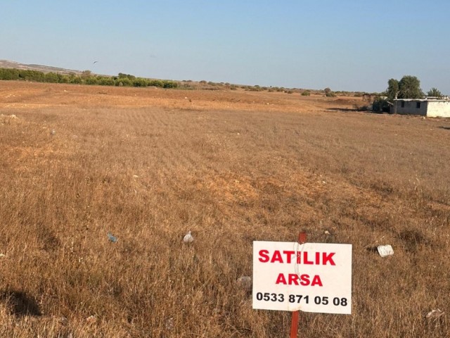 Güzelyurt'ta Satılık Konut ve Ticari İmarlı Arsa - Kaçırmayın!