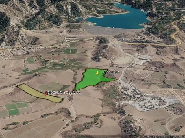 Girne’ye bağlı Çamlıbel bölgesinde, Geçitköy Barajı’nın hemen karşısında eşsiz konumda 25 Dönüm Arazi Satılık!