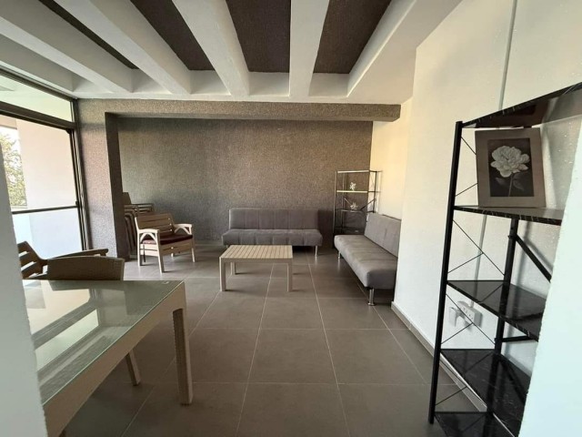 Gönyeli Bölgesi Arda Market Karşısı 2+2 Çok Geniş 175 m2 Penthouse Daire Satılık - Fotoğraf 3