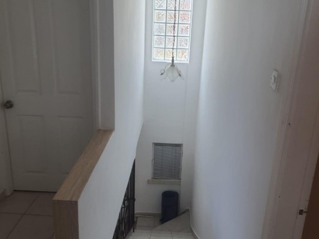 Girneye Bölgesi Çatalköyde 3 Yatak Odalı Full Eşyaları İle Birlikte Villa Satılık - Fotoğraf 1