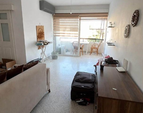 Mağusa Bölgesinde Merkez Chine Bazaar Yanında 3+1 Daire Uygun Fiyata Satılık Hemen Teslim - Fotoğraf 1