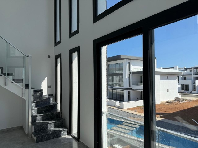 Mağusa / Yeniboğaziçi bölgesinde, sende katlı, 3 banyolu, geniş teraslı, 2+2 daire. - Fotoğraf 3