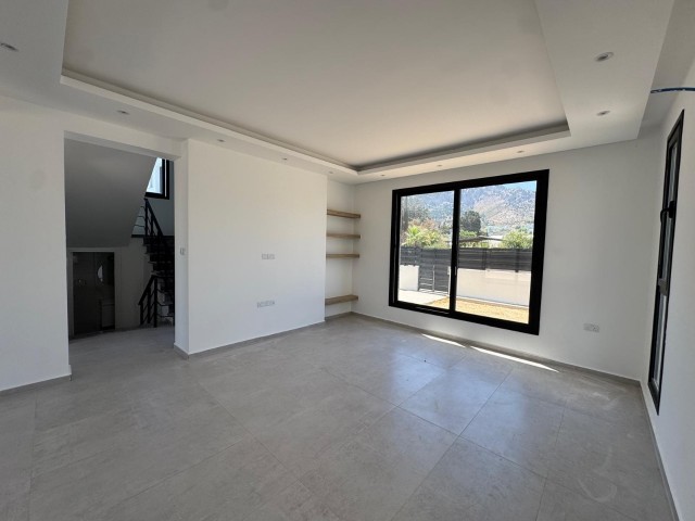 Muhteşem Deniz ve Dağ Manzaralı Lüks 3+1 Müstakil Villa