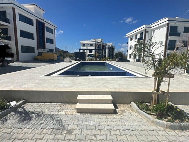 🌿 Girne Lapta’da Doğa ve Deniz Manzaralı Satılık 2+1 Sıfır Daire