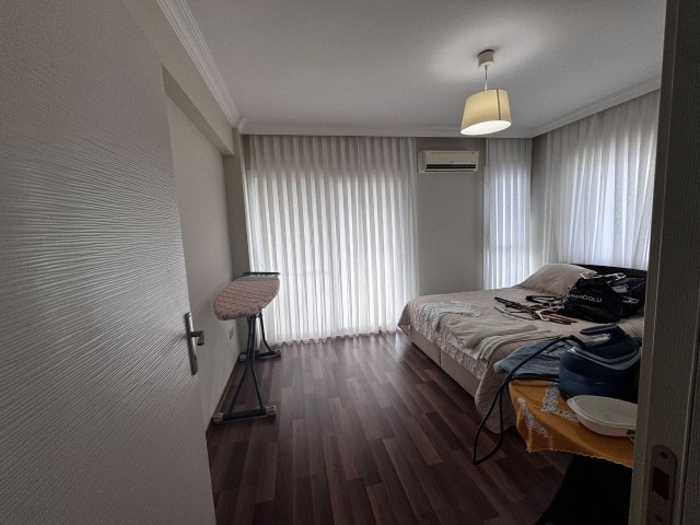Yukarı Girne’de Satılık 3+1 Full Eşyalı Daire
