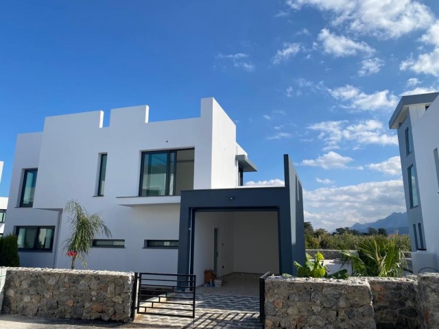 Karşıyaka'da 4+1 Villa - Fotoğraf 3