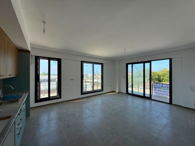 Alsancak'ta Yeni ve Modern 1+1 Daire - Fotoğraf 2