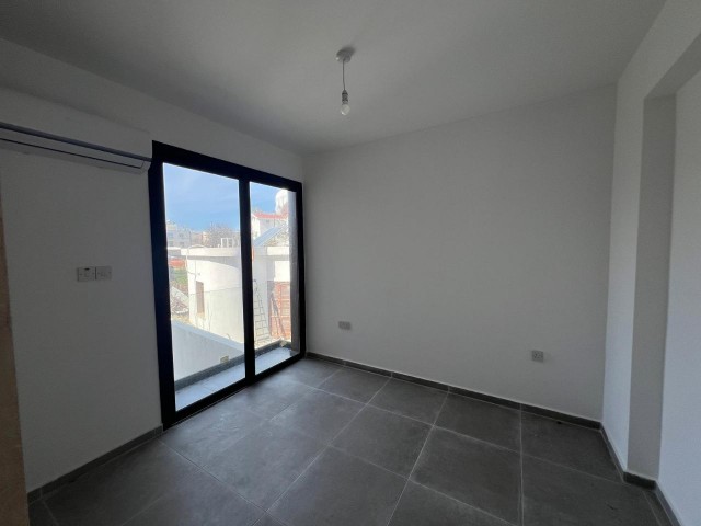Girne’nin Kalbinde Ofis İzinli Satılık Daire - Fotoğraf 3