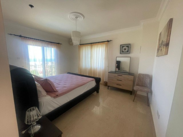 Büyüleyici Akdeniz Tarzı Villa, Muhteşem Deniz Manzarasıyla
