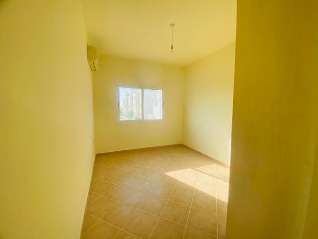 BOĞAZ İSKELE'DE 1 YATAK ODALI 1. KAT DAİRE