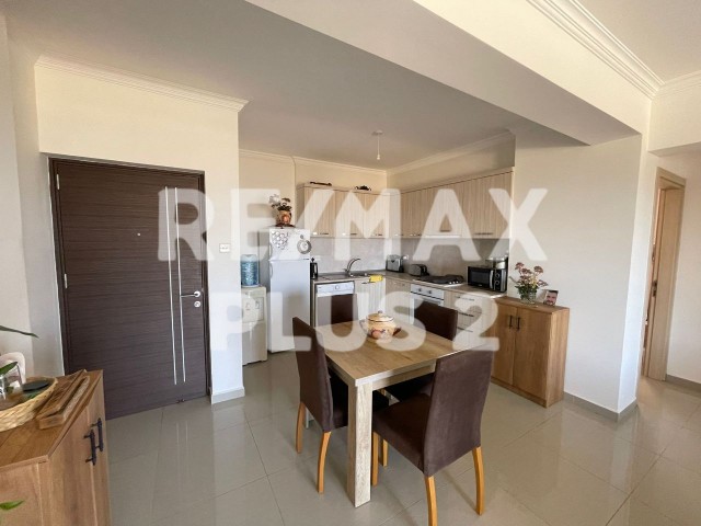 İskele Long Beach'te 2+1 Eşyalı Daire Denize 5 dakika yürüme mesafesinde ! ✅ Kendiniz yaşayın ve tatil konforunun keyfini çıkarın. 💰 Ya da kiraya verin, döviz bazında yüksek kira geliri elde edin!