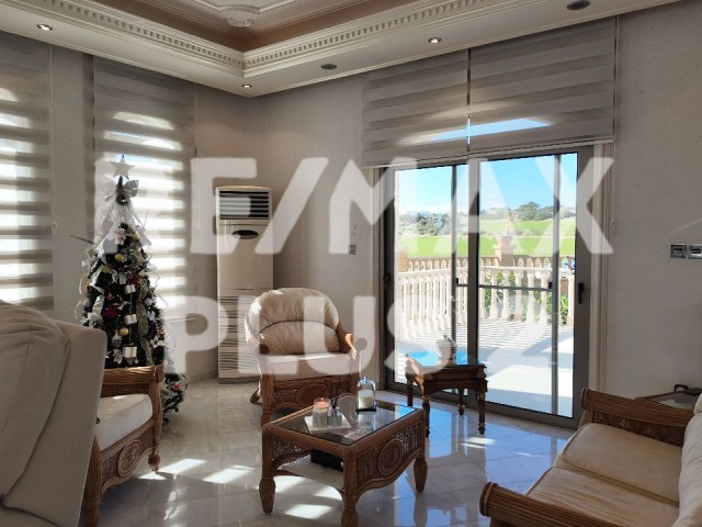 A Luxurious And Distinctive Beachfront Villa (zero Distance To The Sea) İn The Prestigious Boğaz Area, Offering An Exeptional Life Style Experience. - Fotoğraf 2