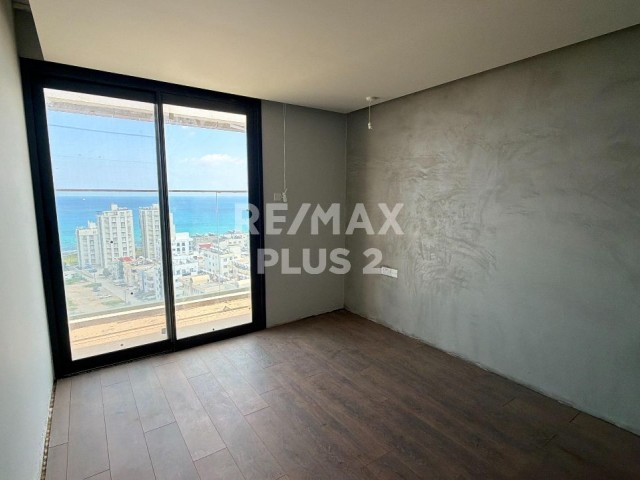 Mağusa’nın Zirvesinde! | 250 M² 5+1 Penthouse | Full Deniz Manzarası | £370.000 !!! - Fotoğraf 1