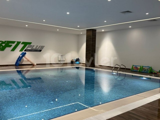 Mağusa’nın Zirvesinde Prestij! | 250 M² 5+1 Dubleks Penthouse | Panoramik Deniz | £425.000 !!! - Fotoğraf 4