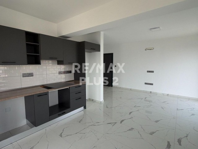 Tapusu Hazır! | Long Beach Deniz Manzaralı 2+1 | Krediye Uygun | £119.000 !!! - Fotoğraf 4