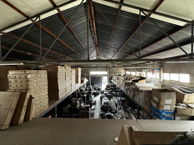 Gazimağusa Küçük Sanayı Bölgesı’nde Satılık 300 M² Depo /atölye - Fotoğraf 3