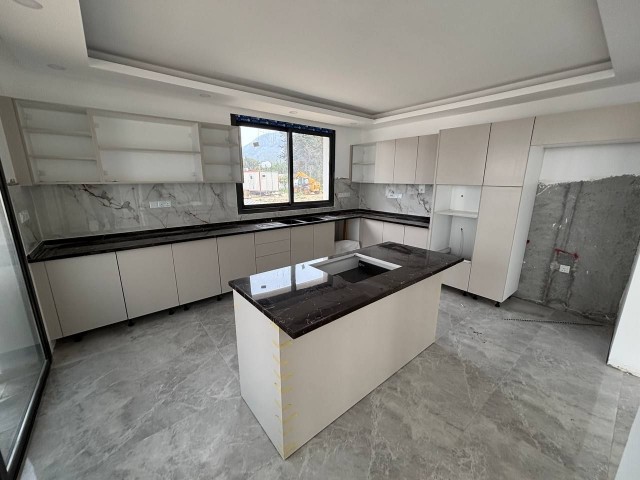 Girne Karşıyaka'da Lükslüğü İle Gözleri Kamaştıran Yeni Projede Satılık 4+1 Villalar - Fotoğraf 2