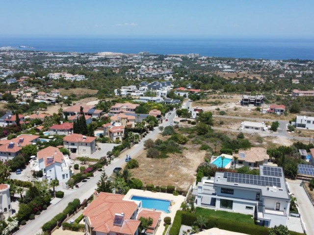 Girne Bellapais'te 2 Villa Yapımına Uygun Full Deniz Manzaralı 1535 m2 Satılık Arsa - Fotoğraf 3
