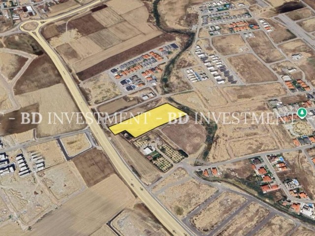 Yenikent'te Ticari Değeri Yüksek Türk Koçan 11.408 m² Arazi - Fotoğraf 1