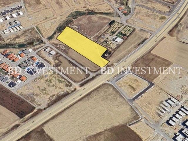 Yenikent'te Ticari Değeri Yüksek Türk Koçan 11.408 m² Arazi - Fotoğraf 2