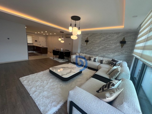 Girne Merkez’de Eşsiz Manzara ve Prestijli Yaşam - Fotoğraf 2