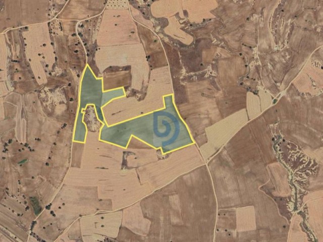 Geçitkale'de Büyük Arazi Arayanlar İçin Fırsat 72.334 m² - Fotoğraf 2