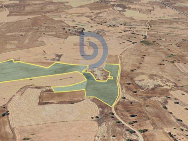 Geçitkale'de Büyük Arazi Arayanlar İçin Fırsat 72.334 m² - Fotoğraf 3