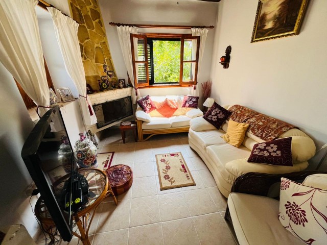 Cazip 3 Yatak Odalı Geleneksel Ev – Çatı Terası ve Muhteşem Dağ Manzaralı – Kiralık Arsa (Leasehold) - Fotoğraf 2