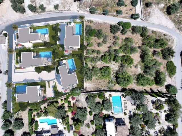 🌿 Deniz ve Dağ Manzaralı Lüks 4 Yatak Odalı Villalar – Türk Tapulu Bella View Villas