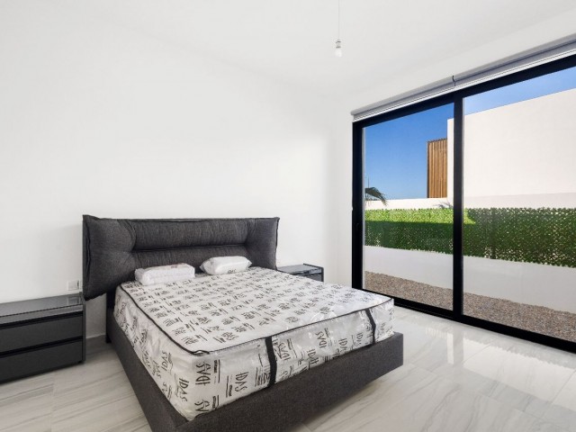 Modern Tasarımlı, 4 Yatak Odalı, 4 Banyolu Villa – Lüks Detaylar, Özel Havuz ve Dağ Manzarasıyla – Edremit - Fotoğraf 4