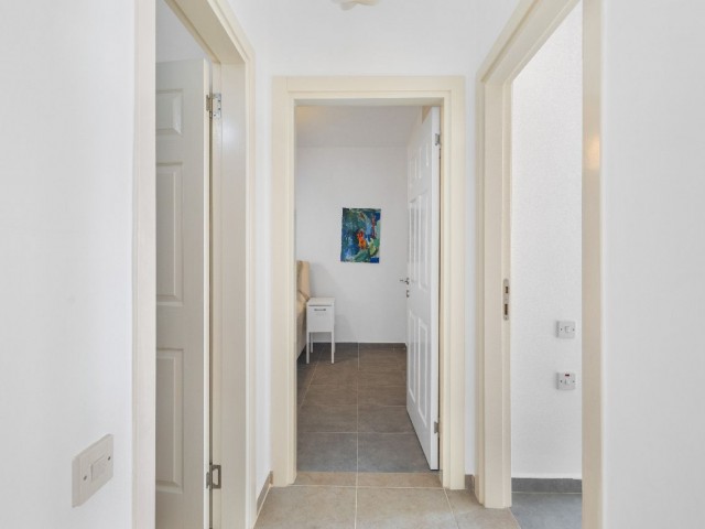 Muhteşem Yenilenmiş 3 Yatak Odalı Seafront Penthouse – Türk Tapu, En İyi Konum, İç Merdivenli Tasarım - Fotoğraf 2