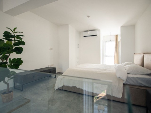 Esentepe'de Havuzlu Kompleks İçinde Deniz Manzaralı 2 Yatak Odalı Loft Çatı Katı Dairesi - Fotoğraf 2
