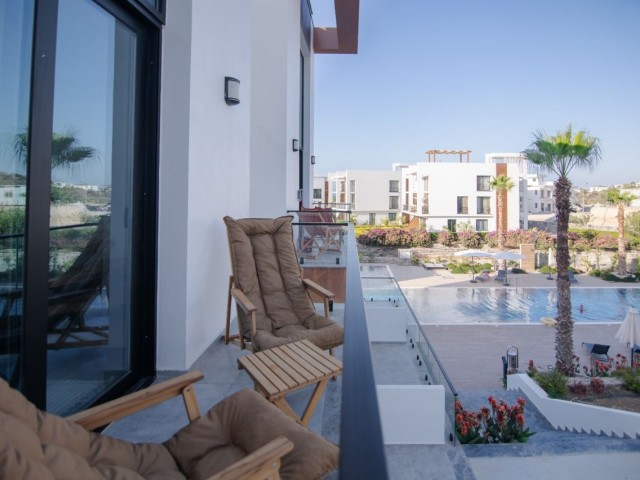 Esentepe'de Havuzlu Kompleks İçinde Deniz Manzaralı 2 Yatak Odalı Loft Çatı Katı Dairesi - Fotoğraf 3