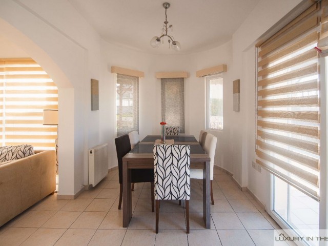 Ön Cephe Deniz Manzaralı Geleneksel 3 Yatak Odalı Villa, Özel Yüzme Havuzlu, Tam Mobilyalı, Tapuları Sahip Adına Kayıtlı ve KDV Ödenmiş - Fotoğraf 3