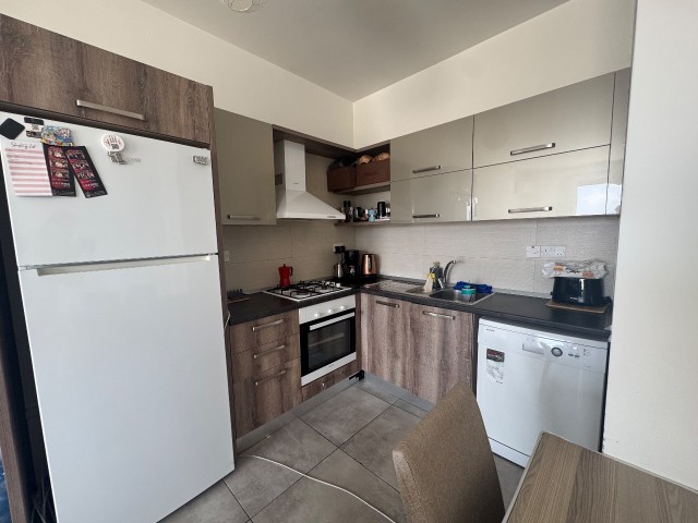Lefkoşa dereboyunun arkasında eşyalı satılık 2+1 daire
