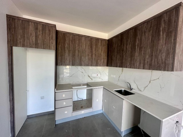 LEFKOŞA ORTAKÖY'DE TÜRK MALI 1.KAT KARŞISI TESLİME HAZIR APARTMAN DAİRESİ