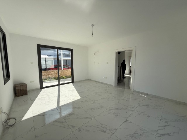 Laptada satılık sıfır 3+1 villa