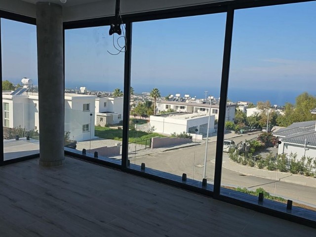 Girne’nin Gözdesi Çatalköy’de Önü Kesilmez Muhteşem Deniz Manzaralı 4+1 Havuzlu Lüks Villa - Fotoğraf 3