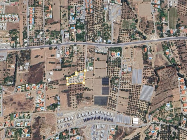HAVUZLU VILLA 2.5 d ARSA İÇERİSİNDE