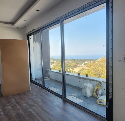 BETTER HOMES GURURLA SUNAR: Girne Karaağaç'ta Panoramik Manzaralı, Hazır Teslim Lüks Villa
