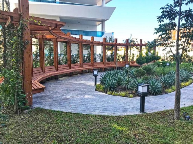 Kıbrıs Girne Merkez'de Akacan Elegance Sitesi'nde Tüm Vergileri Ödenmiş, Dağ ve Deniz Manzaralı Satılık 3+1 En-suit Daire - Fotoğraf 2