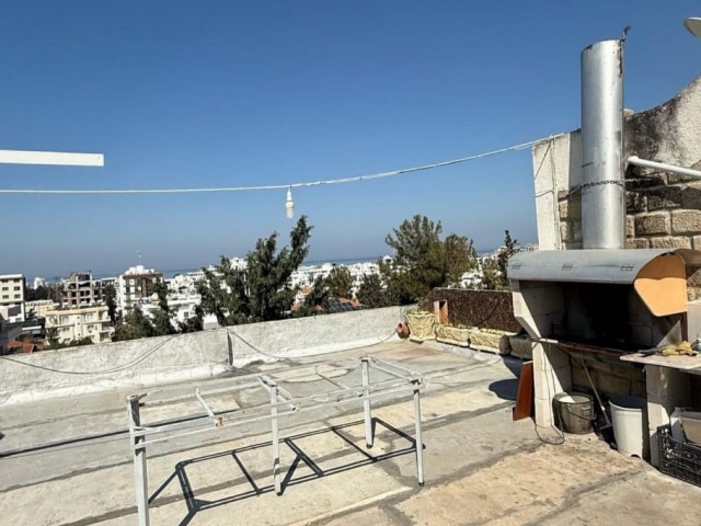 Girne Merkezde 3+1 Satılık Daire ! - Fotoğraf 1