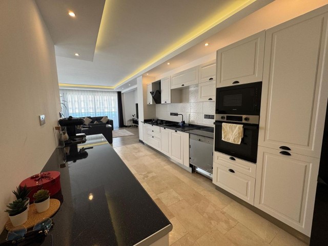 Girne Merkez'de 3+1 Eşyalı Daire !!! - Fotoğraf 2