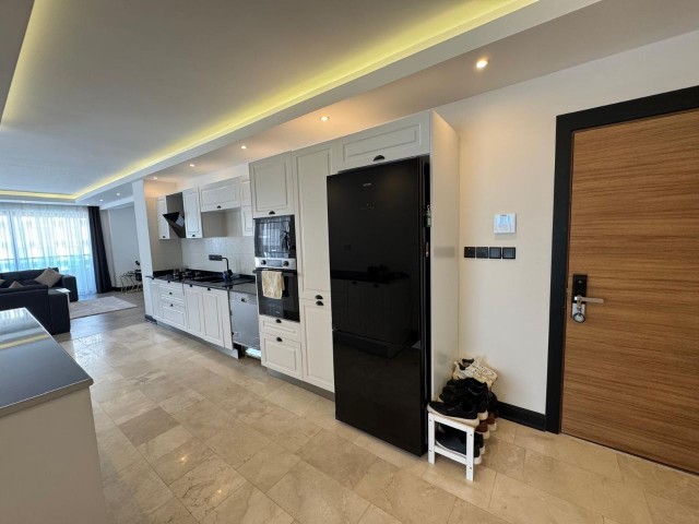 Girne Merkez'de 3+1 Eşyalı Daire !!! - Fotoğraf 4