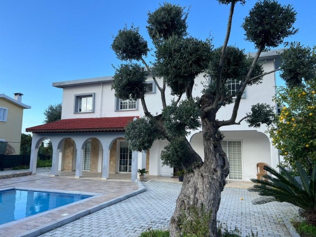 Lapta Bölgesinde 4+1 Özel Havuzlu Villa !!! - Fotoğraf 4