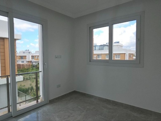 Royal Sun Elite, İskele'de Satılık 3+1 İkiz Villa