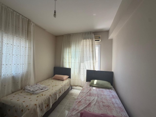 Karakol bölgesinde 2+1 full eşyalı satılık daire - Fotoğraf 2