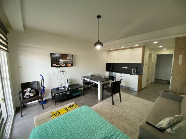 GAZİMAĞUSA  SAKARYA TERRACE PARK SATILIK EŞYALI 1+0 DAİRE