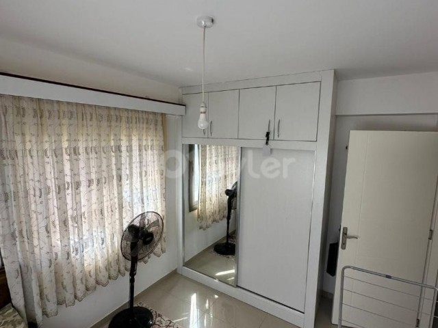 TÜRK KOÇANLI!!GAZİMAĞUSA SAKARYA SATILIK EŞYALI 2+1 DAİRE