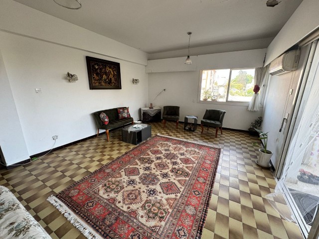 GAZİMAĞUSA AŞAĞI MARAŞ SATILIK 3+2 YARI MÜSTAKİL EV